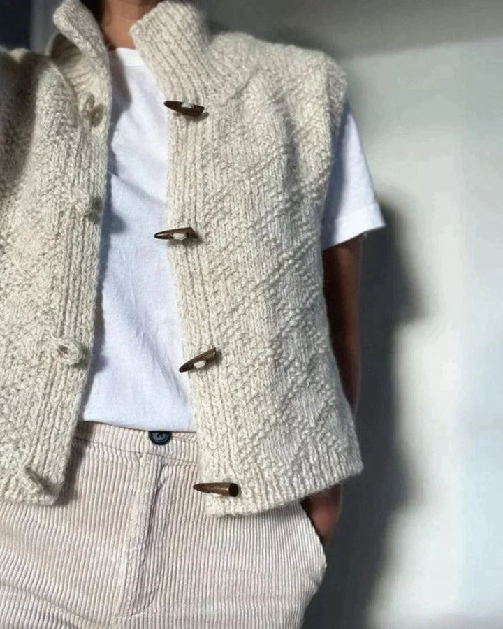 Barbara | Elegant Sleeveless Cardigan